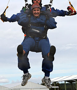 tandem skydiving