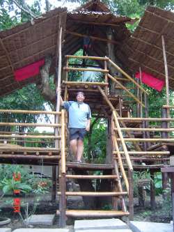 Simon at the Happy Yim bamboo treehouse bar