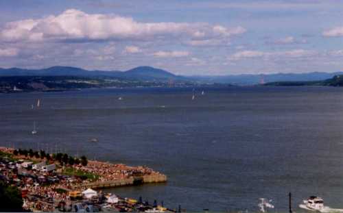 view of the old port and Fleuve Saint-Laurent from la terrasse Dufferin